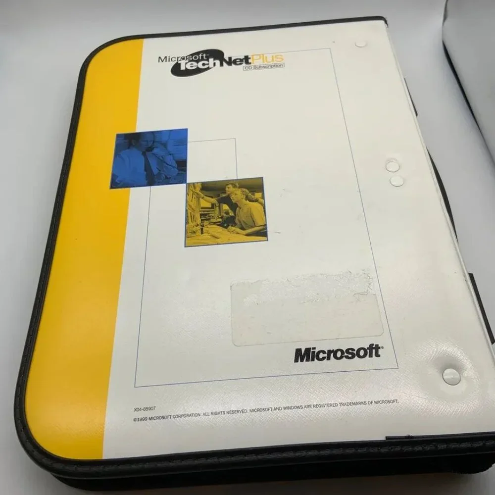 Microsoft Technet CD Subscription Binder and CD Cases Only